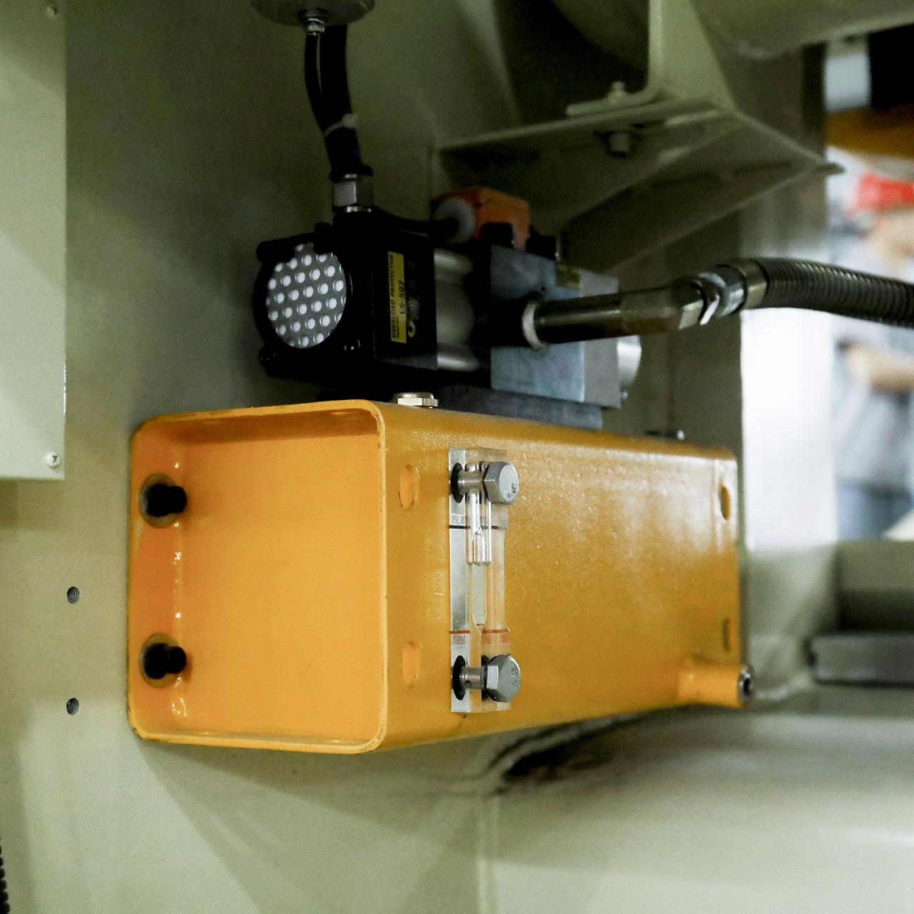 80 Ton Cnc Stansemaskine Pris C Ramme Power Press Lille Hydraulisk Pressemaskine