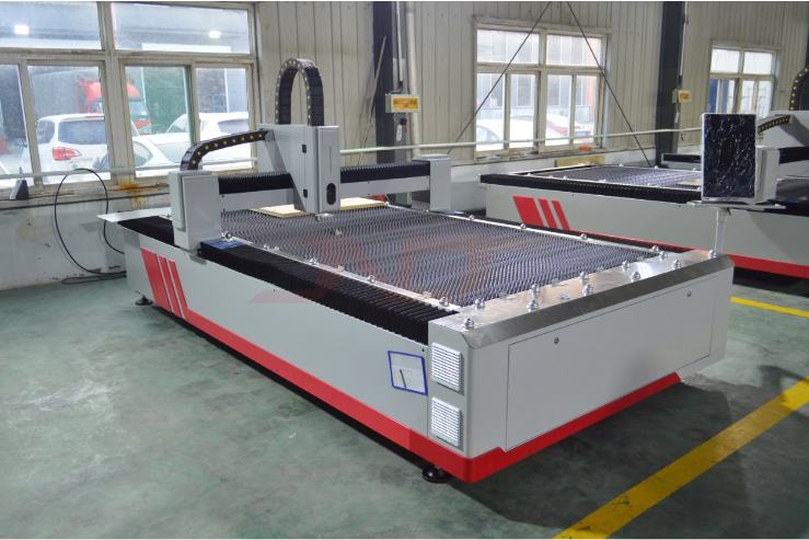 Cnc 2000w fiberlaserskæremaskine til industriel metalskæring
