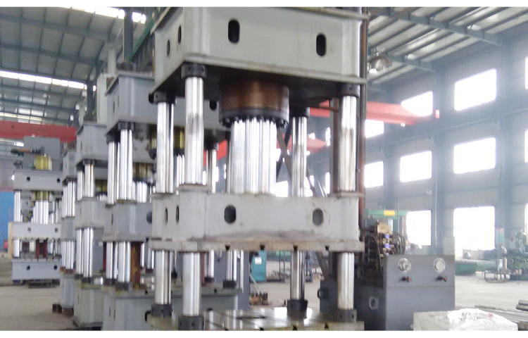 Lavpris multifunktionel firesøjlet to-strålet 63 tons hydraulisk pressemaskine